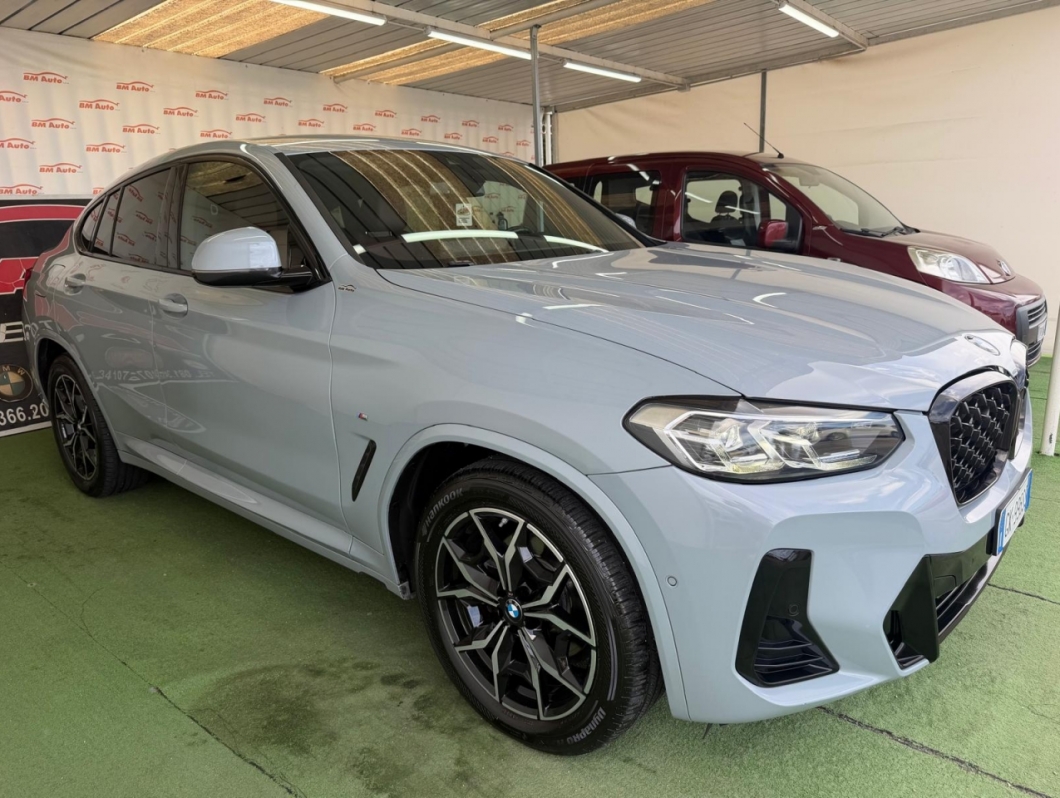 BMW X4 M-SPO..